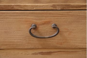 アンティーク家具　昭和初期　ストリップド(剥離)　味わいある風合いが魅力の戸棚(収納棚、キャビネット)(R-045644)
