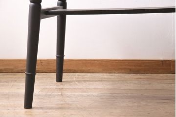 ビンテージ家具　松本民芸家具　モダンなデザインの棚付きダイニングテーブル(食卓)(R-045645)