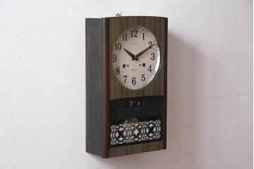 アンティーク時計　昭和中期　SEIKO(セイコー)　ゼンマイ式　カレンダー付き　30DAY　渋い色合いの掛け時計(柱時計、振り子時計)(R-045649)