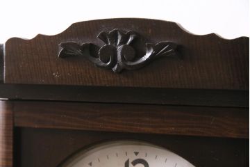 アンティーク時計　昭和中期　Meiji(明治時計社)　ゼンマイ式　大振りのクラシカルな掛け時計(柱時計、振り子時計)(R-045650)