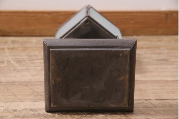 アンティーク雑貨　古民具　大正期　すりガラス入り　鉄製の行灯(行燈、照明、スタンド)(R-045661)