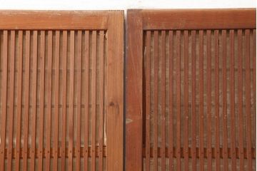 アンティーク建具　昭和中期　裏障子付き　和レトロな帯格子戸2枚セット(障子戸、引き戸、建具)(R-045692)