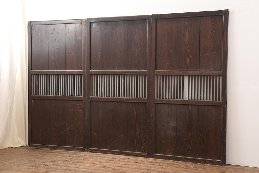 アンティーク建具　明治期　和空間や古民家スタイルにおすすめな格子帯戸3枚セット(ガラス帯戸、引き戸、建具)(R-045699)