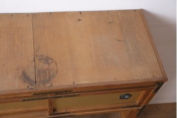 アンティーク家具　昭和中期　桑材・黒檀　網代編み　上品な和を感じさせる凝った造りの茶箪笥(飾り棚、茶棚)(R-045708)