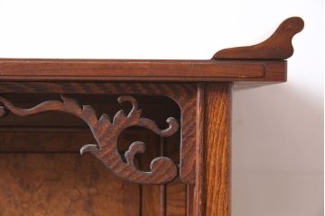 アンティーク家具　指物家具　ケヤキ材　漆塗り　飾り棚(飾棚)(R-045709)