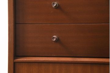 ビンテージ家具　北欧家具　G-PLAN(ジープラン)　BB(Black&Brass)シリーズ　シックモダンなチェスト(サイドチェスト、引き出し)(R-045711)