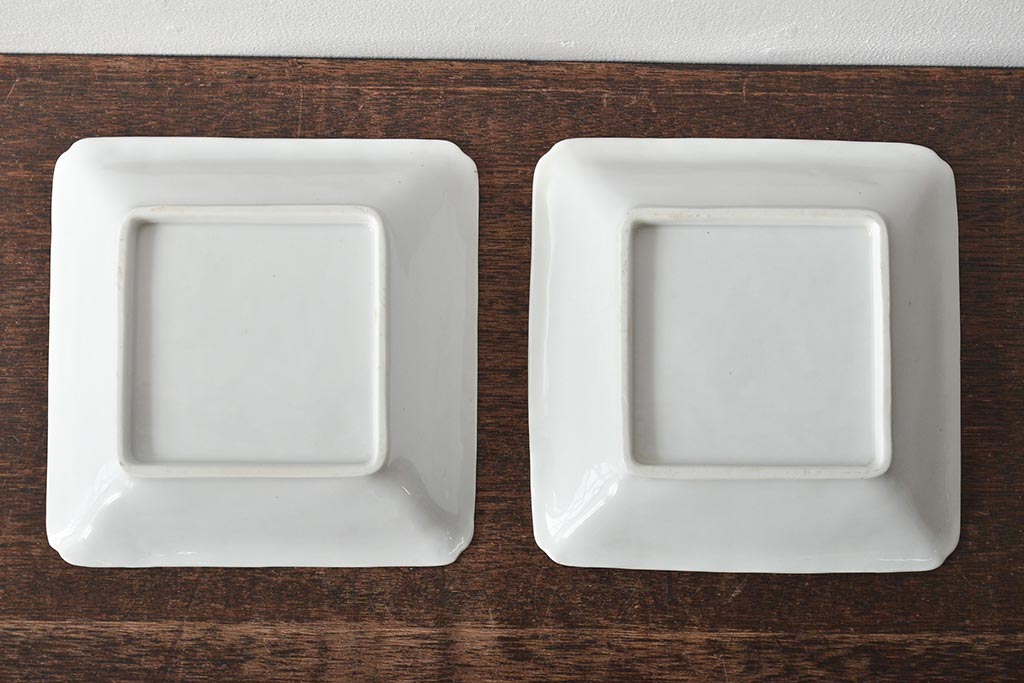 江戸期 白磁 陽刻 龍の図 角皿2枚セット(中国?、小皿、深皿、鉢)(R-045720)