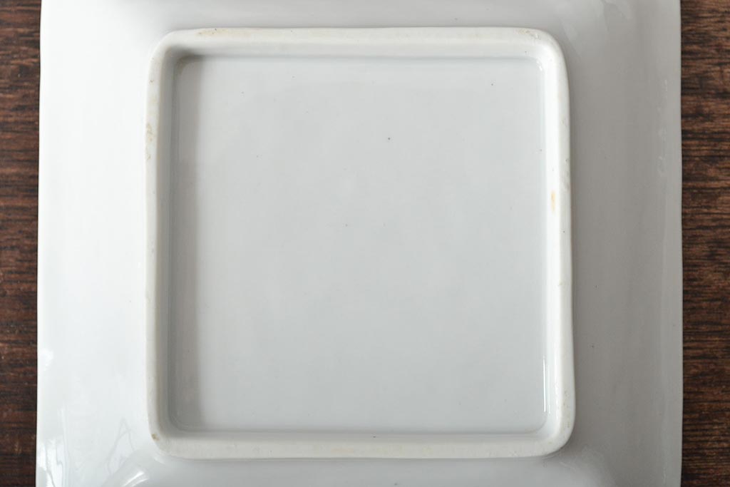 江戸期 白磁 陽刻 龍の図 角皿2枚セット(中国?、小皿、深皿、鉢)(R-045720)