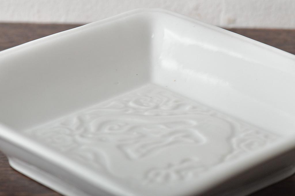 小皿■花紋四角白磁3枚 江戸期 角皿 古美術 時代物 骨董品■ 小皿□花紋四角白磁3枚 江戸期 角皿 古美術 時代物 骨董品