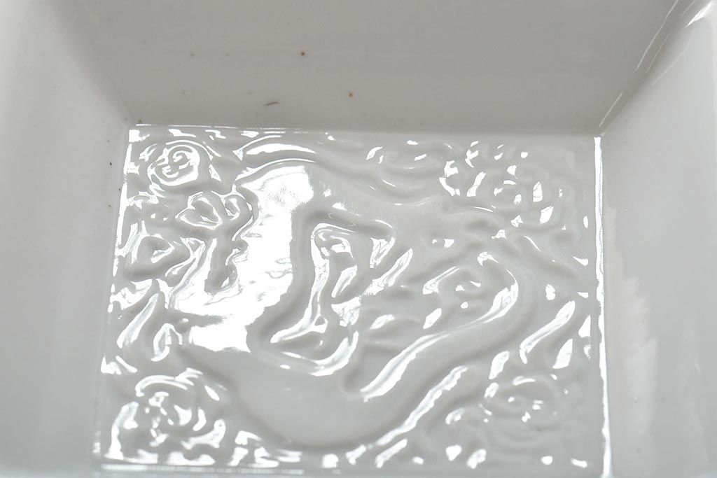 南京白磁　龍刻中皿9枚　直径約15.5㎝ 東Y7-0523⭐︎2F 南京白磁 龍刻中皿9枚 直径約15.5㎝ 東Y7-0523⭐︎