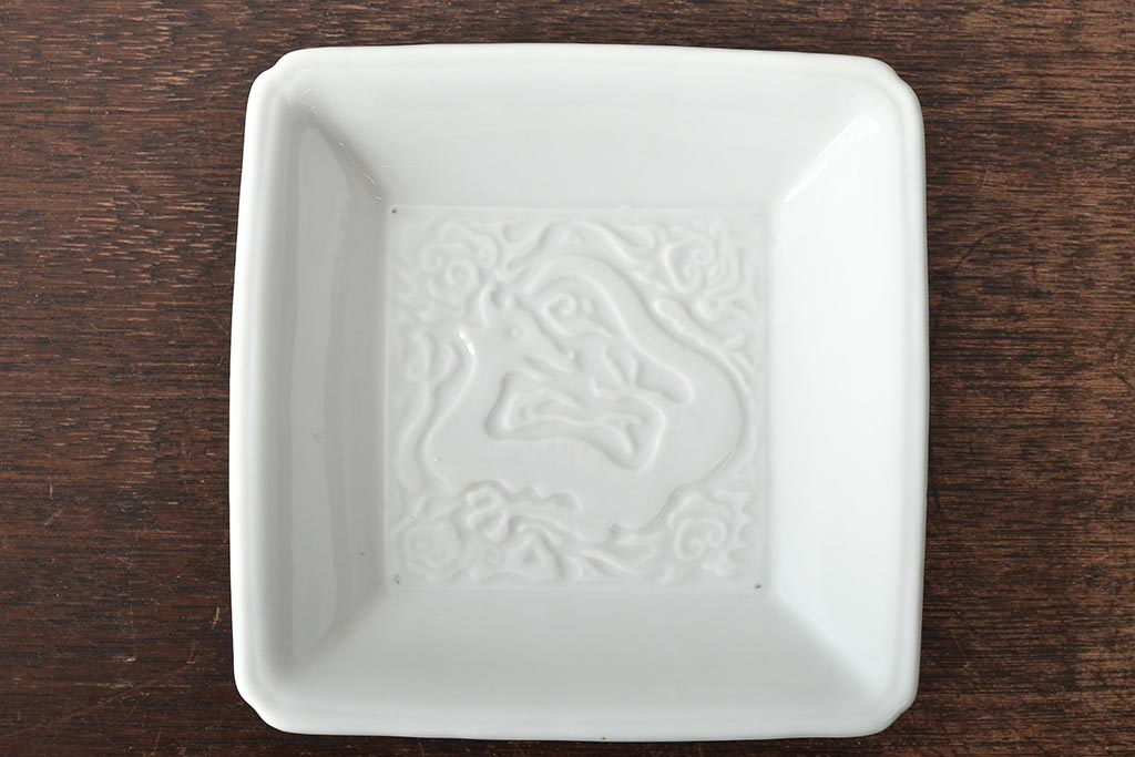 江戸期　白磁　陽刻　龍の図　角皿5枚セット(中国?、小皿、深皿、鉢)(R-045723)