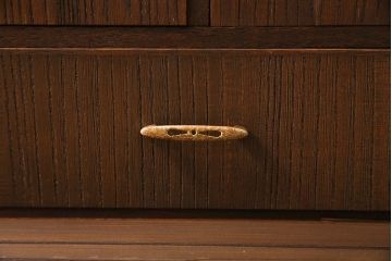 アンティーク家具　昭和中期　リメイク　レーザー組子入り・七宝文様　和レトロな雰囲気が魅力の鉄脚付きローボード(テレビ台、収納棚)(R-045737)