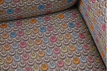 中古　日本フクラ(HUKLA)　SENCIA(センシア)　P226　個性的な柄のファブリックがお洒落な一人掛けソファ(定価約15万円)(1Pソファ、アームソファ)(R-045738)