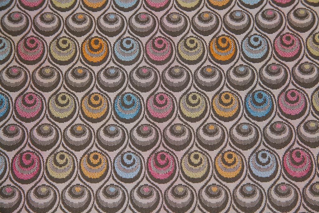 中古　日本フクラ(HUKLA)　SENCIA(センシア)　P226　個性的な柄のファブリックがお洒落な一人掛けソファ(定価約15万円)(1Pソファ、アームソファ)(R-045738)