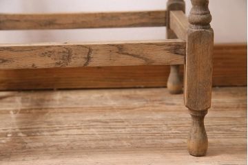 アンティーク家具　ストリップド(剥離)　和製アンティーク　オーク材　サイドテーブル(飾り台、花台)(R-045740)