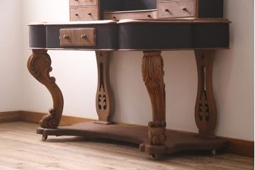 アンティーク家具　フランスアンティーク　ストリップド(剥離)　マホガニー材　迫力満点!凝った作りで存在感抜群のキャスター付きドレッサー(鏡台)(R-045742)