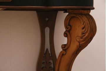 アンティーク家具　フランスアンティーク　ストリップド(剥離)　マホガニー材　迫力満点!凝った作りで存在感抜群のキャスター付きドレッサー(鏡台)(R-045742)