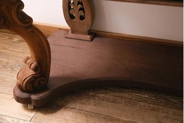 アンティーク家具　フランスアンティーク　ストリップド(剥離)　マホガニー材　迫力満点!凝った作りで存在感抜群のキャスター付きドレッサー(鏡台)(R-045742)