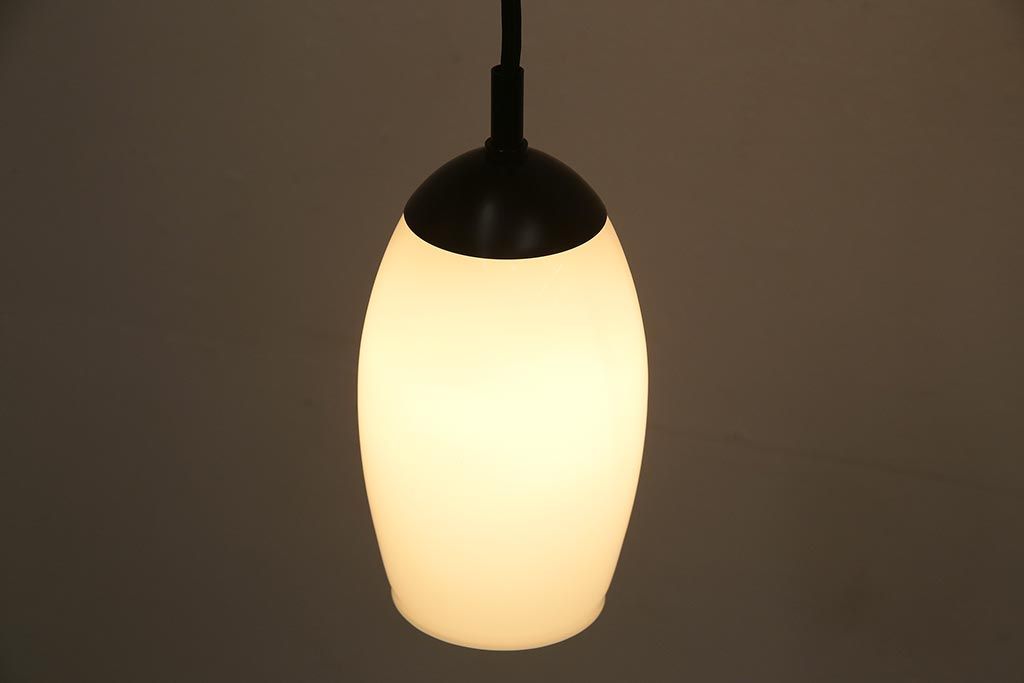 中古　シンプルなデザインのペンダントライト(吊り下げ照明、天井照明)(R-045744)