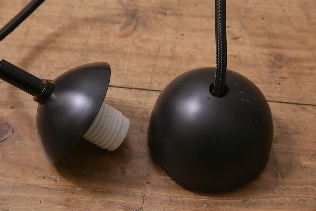 中古　シンプルなデザインのペンダントライト(吊り下げ照明、天井照明)(R-045744)