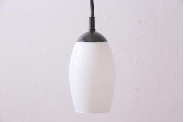 中古　シンプルなデザインのペンダントライト(吊り下げ照明、天井照明)(R-045744)