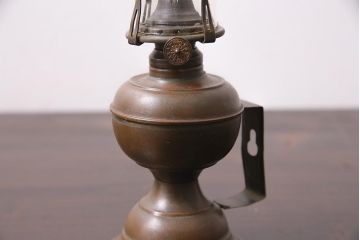 アンティーク雑貨　昭和初期　銅製　壁掛けもできるオイルランプ(灯油ランプ)(R-045746)