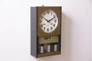 アンティーク時計　昭和中期　SEIKO(セイコー)　ゼンマイ式　カレンダー付き　30DAY　木目調の掛け時計(柱時計、振り子時計)(R-045749)