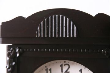アンティーク時計　昭和中期　ゼンマイ式　林時計　レリーフがお洒落な柱時計(掛時計、振り子時計)(R-045750)