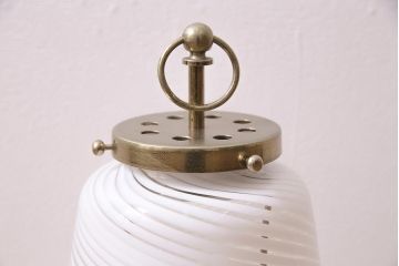 ビンテージ照明　シェードがおしゃれなスタンドライト(ナイトランプ、卓上照明)(R-045752)