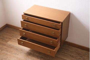 ヴィンテージ家具　イギリスビンテージ　AVALON　チーク材　北欧風のチェスト(引き出し、サイドチェスト)(R-045769)