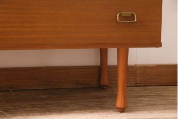ヴィンテージ家具　イギリスビンテージ　AVALON　チーク材　北欧風のチェスト(引き出し、サイドチェスト)(R-045769)