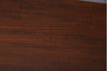 アンティーク家具　昭和初期　三方ケヤキ材　桔梗の透かし彫りがアクセントの戸棚(ローボード、収納棚)(R-045771)