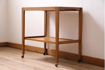 ヴィンテージ家具　北欧ビンテージ　チーク材　天板がお盆にもなるキッチンワゴン(キッチンラック、トロリー、サイドテーブル)(R-045773)