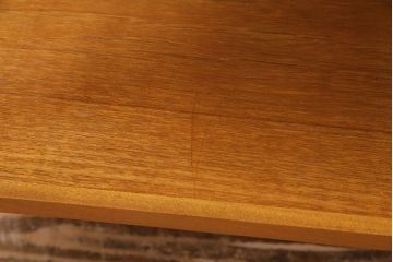 ヴィンテージ家具　北欧ビンテージ　チーク材　天板がお盆にもなるキッチンワゴン(キッチンラック、トロリー、サイドテーブル)(R-045773)