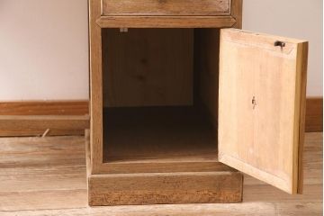 アンティーク家具　昭和初期　ストリップド(剥離)　栗材　素朴な温かみを感じる片袖デスク(片袖机、在宅ワーク、在宅用ワークデスク)(R-045774)