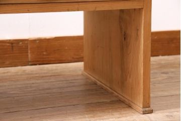 アンティーク家具　昭和初期　ストリップド(剥離)　ヒノキ材　明るい木色がさわやかな文机(ローテーブル)(R-045777)