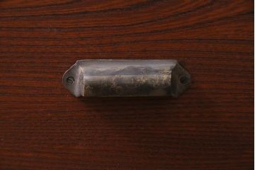 アンティーク家具　昭和中期　箪笥リメイク　前板栓材　落ち着いた色合いのローチェスト(引き出し、ローボード、テレビ台)(R-045778)