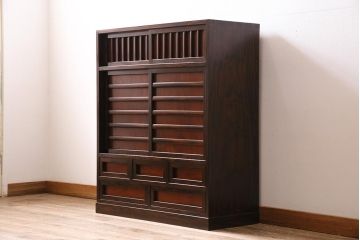 中古　民芸家具　赤みがかった木肌が上品な戸棚(茶棚、水屋箪笥、松本民芸家具)(R-045801)