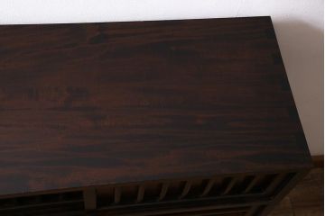 中古　民芸家具　赤みがかった木肌が上品な戸棚(茶棚、水屋箪笥、松本民芸家具)(R-045801)