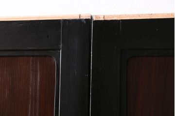 アンティーク建具　最高級　石川県産　総漆塗り　浮造り仕上げ　品格を感じる帯戸2枚セット(板戸、引き戸、建具)(R-045809)
