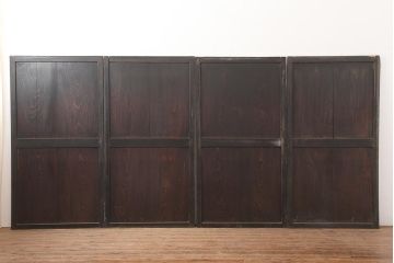 アンティーク建具　明治期　古い木の風合いが魅力のシンプルな板戸4枚セット(帯戸、引き戸)(R-045833)