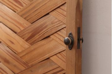 アンティーク建具　矢羽根網代　和風の空間づくりにおすすめの木製ドア(扉、建具)(R-045835)