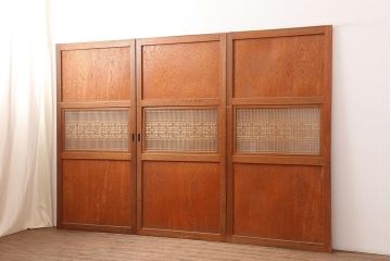 アンティーク建具　昭和中期　鏡板合板　和モダンな空間におすすめの組子帯戸3枚セット(引き戸、ガラス帯戸)(R-045840)