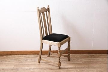 アンティーク家具　イギリスアンティーク　ストリップド(剥離)　オーク材　上品なシルエットのダイニングチェア(椅子)(R-045845)