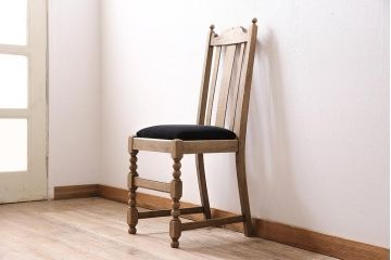 アンティーク家具　イギリスアンティーク　ストリップド(剥離)　オーク材　上品なシルエットのダイニングチェア(椅子)(R-045845)