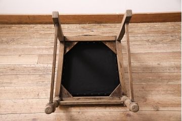 アンティーク家具　イギリスアンティーク　ストリップド(剥離)　オーク材　上品なシルエットのダイニングチェア(椅子)(R-045845)