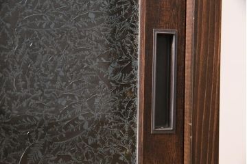 ラフジュ工房オリジナル　古建具リメイク　結霜ガラス　レトロな雰囲気を高める戸棚(収納棚、食器棚、キャビネット)(R-045850)