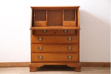中古　横浜クラシック家具　ダニエル(Daniel)　アーリーアメリカン　気品漂うライティングビューロー(ワークデスク、机、在宅ワーク、在宅用チェスト)(R-045852)