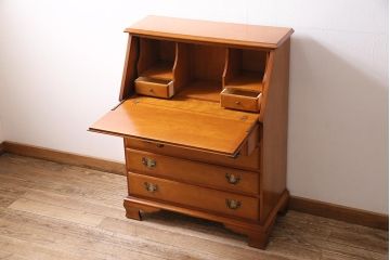 中古　横浜クラシック家具　ダニエル(Daniel)　アーリーアメリカン　気品漂うライティングビューロー(ワークデスク、机、在宅ワーク、在宅用チェスト)(R-045852)
