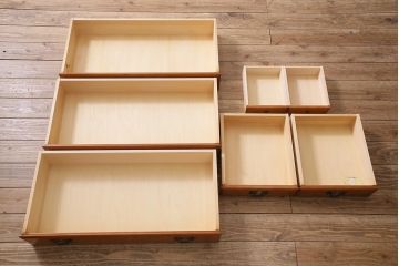 中古　横浜クラシック家具　ダニエル(Daniel)　アーリーアメリカン　気品漂うライティングビューロー(ワークデスク、机、在宅ワーク、在宅用チェスト)(R-045852)